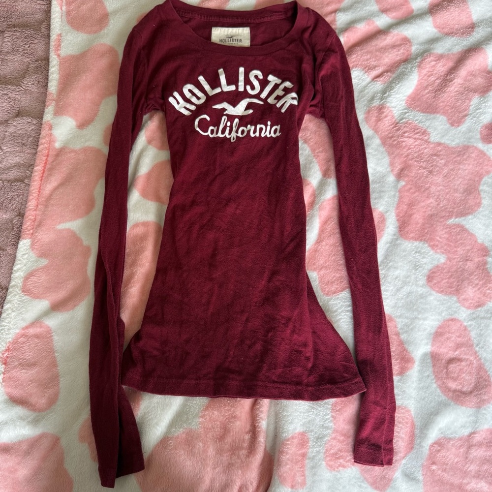 Hollister Long Sleeve Tee in Burgundy with White Logo